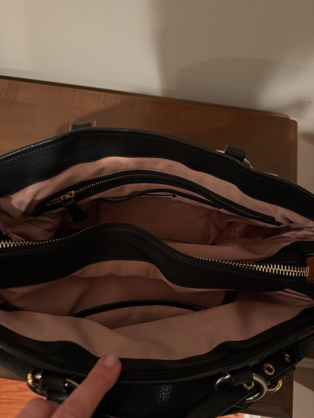 Miu Miu Black Pebbled Leather Top-Handle Shoulder Bag
Comes with dust bag - Picture 2 of 7